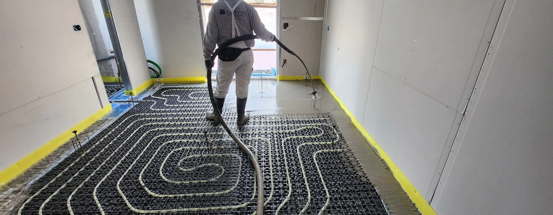 Massetti autolivellanti