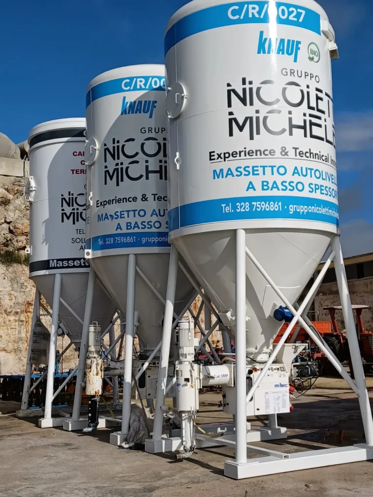 Parco mezzi e attrezzature