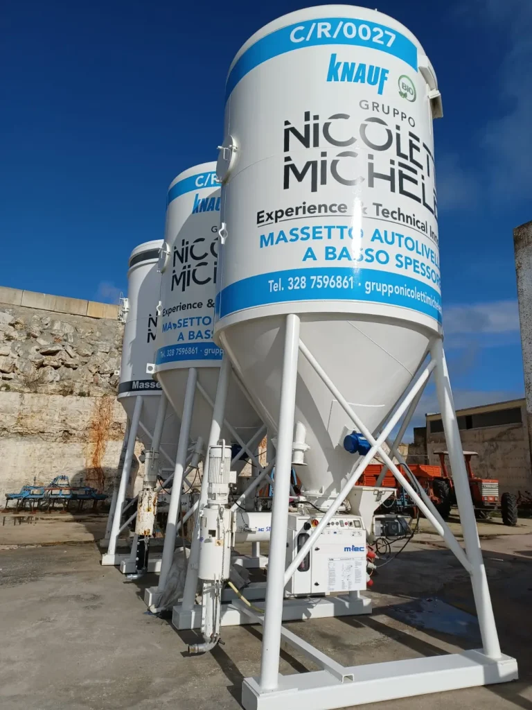 Parco mezzi e attrezzature