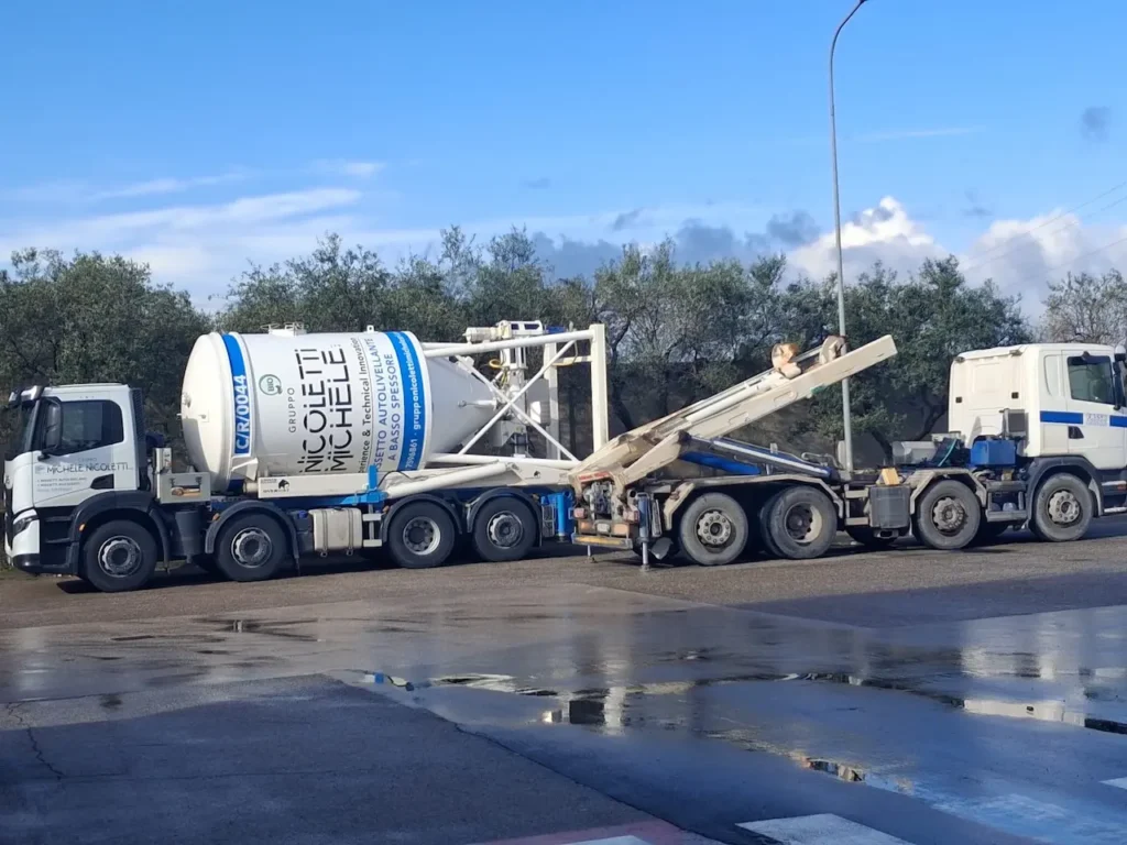 Parco mezzi e attrezzature